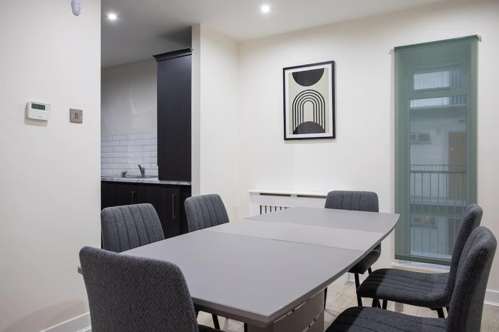Luxury, Sleeps 6, City Centre Belfast Zewnętrze zdjęcie