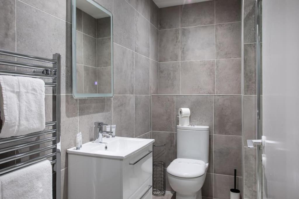 Luxury, Sleeps 6, City Centre Belfast Zewnętrze zdjęcie